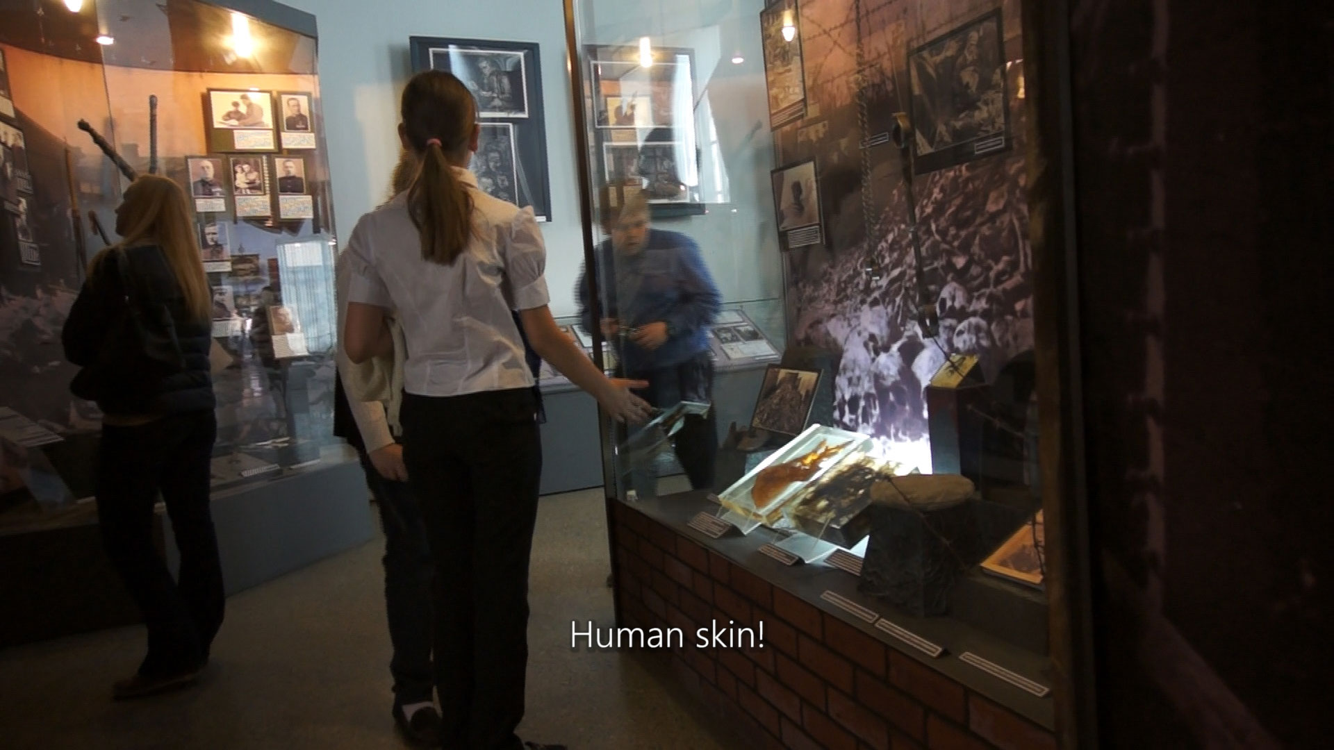 03_displaycase